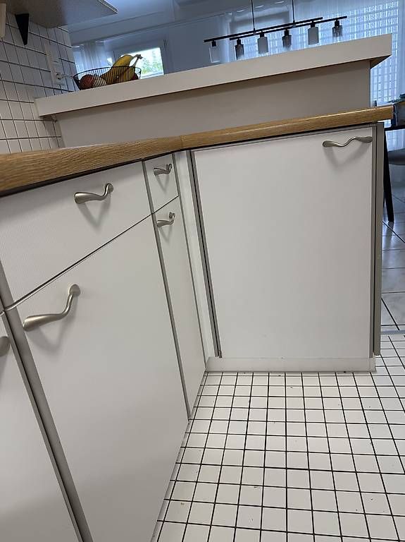 Komplettküchen: Kostenlose Einbauküche mit Electrolux-Geräten – Gebraucht aus Grenchen von ozan_37 4