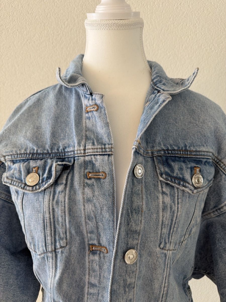 Giacche: Hellblaue Cropped Jeansjacke Gr. S – Oversize Look – Nuovo (secondo la descrizione) da Effretikon venduto da MaisonNade 1