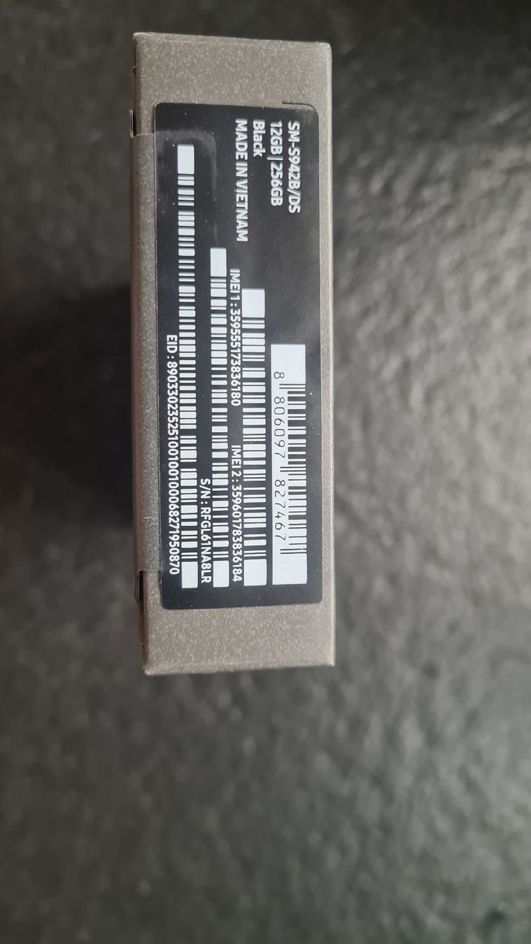 Samsung Telefoni cellulari / Smartphones: Samsung S26 256GB Black – Nuovo e nell'imballaggio originale da Rheineck venduto da Outrage 1