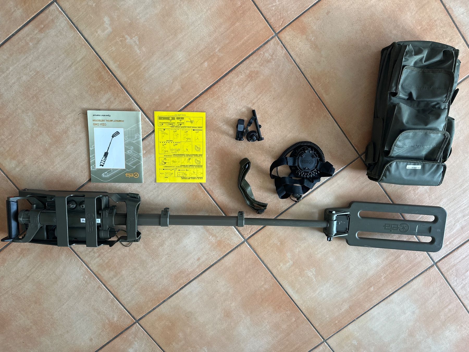 Armée suisse Tous les outils: Metalldetektor der schweizer Armee CEIA CMD – D'occasion à Steffisburg par eli_g6q6