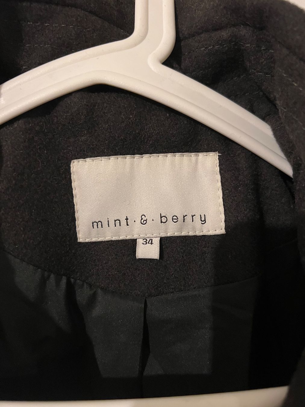 Mint & Berry Mäntel: Wintermantel – Gebraucht aus Thalwil von and_nb7r 4