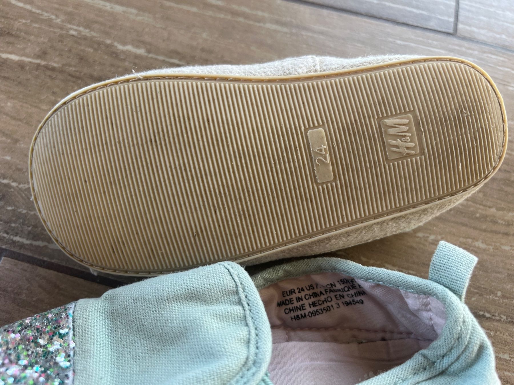 Scarpe per ragazze: 24_Sehr süss und weich_Baumwolle – Usato da Versegeres venduto da kista 1
