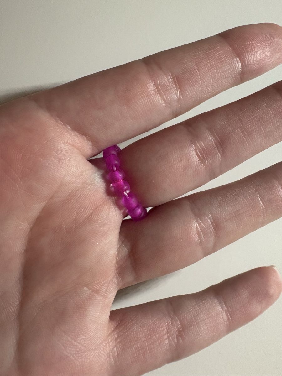 Ringe: Elastischer Perlenring in leuchtendem Lila – Neu (gemäss Beschreibung) aus Winterthur von nik_pr58 2