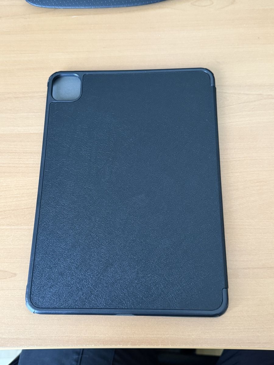 Apple Covers & Borse: iPad Pro 11" (2024) Schutzhülle Leder – Nuovo e nell'imballaggio originale da Rheinfelden venduto da DA__RIO 2