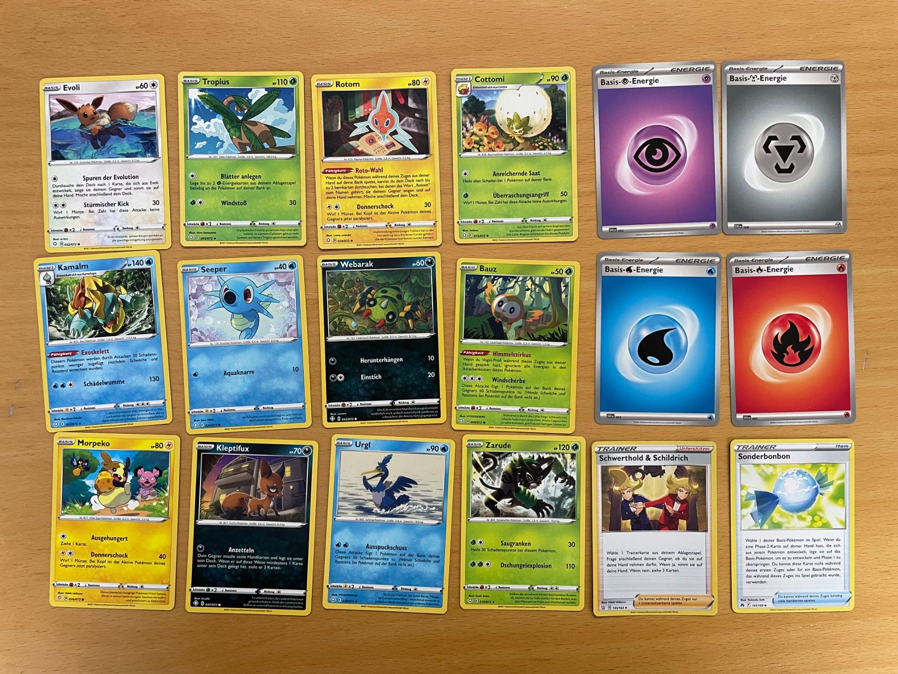 Pokémon Sammelbilder & Trading cards: Pokemon Karten Set (Versand gratis) – Neu (gemäss Beschreibung) aus Chur von Angerson