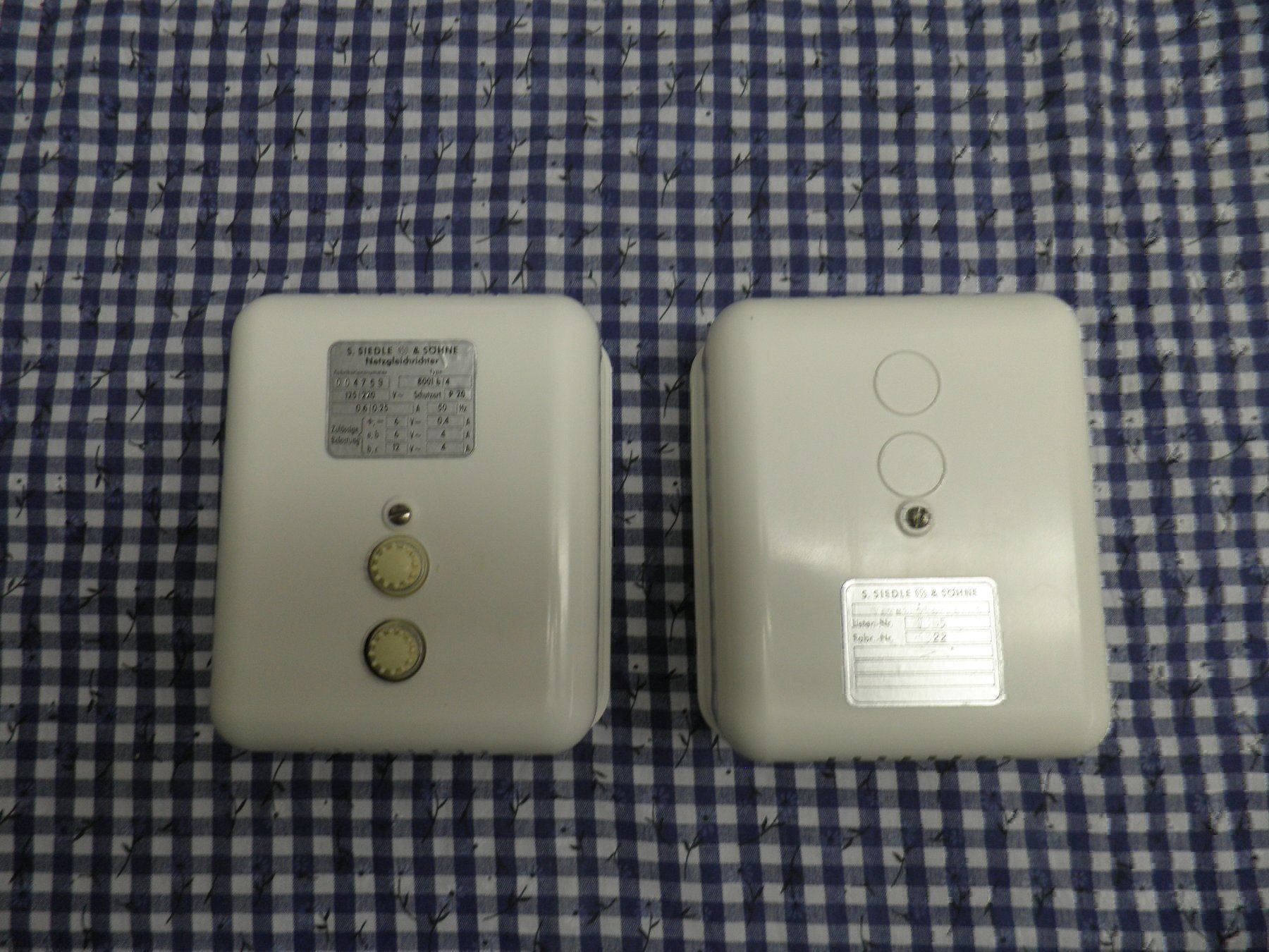 Elektronikbauteile: Netzgleichrichter/Verstärkergerät – Gebraucht aus Oftringen von shoptwotrade