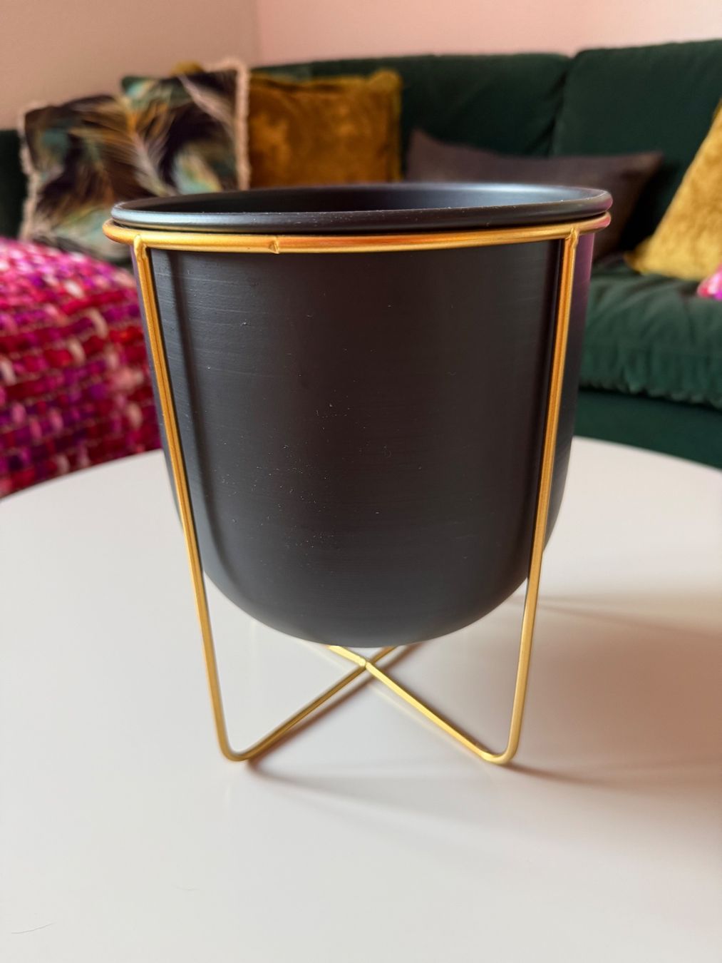 Vasi per fiori: Cache-pot design noir & doré | Black & gold designer planter – Usato da Carouge GE venduto da mma_7n9b