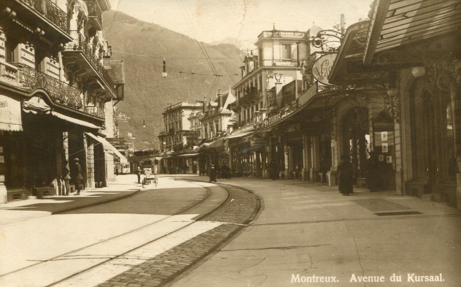 Cartoline postali: Montreux - Avenue du Kursaal – Usato da Les Avants venduto da Jaman7