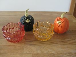 Coole Teelichter und 2 Halloween Kürbise