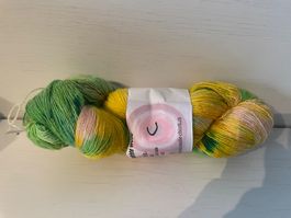 1Knäuel Handgefärbte Filisilk