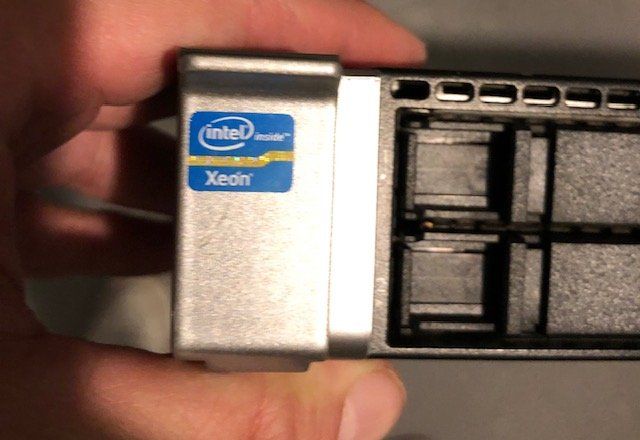 Hewlett Packard Server: HP ProLiant-Server DL360p Gen. 8 (Rackserver) – Usato da Buchs SG venduto da Handyman77 1
