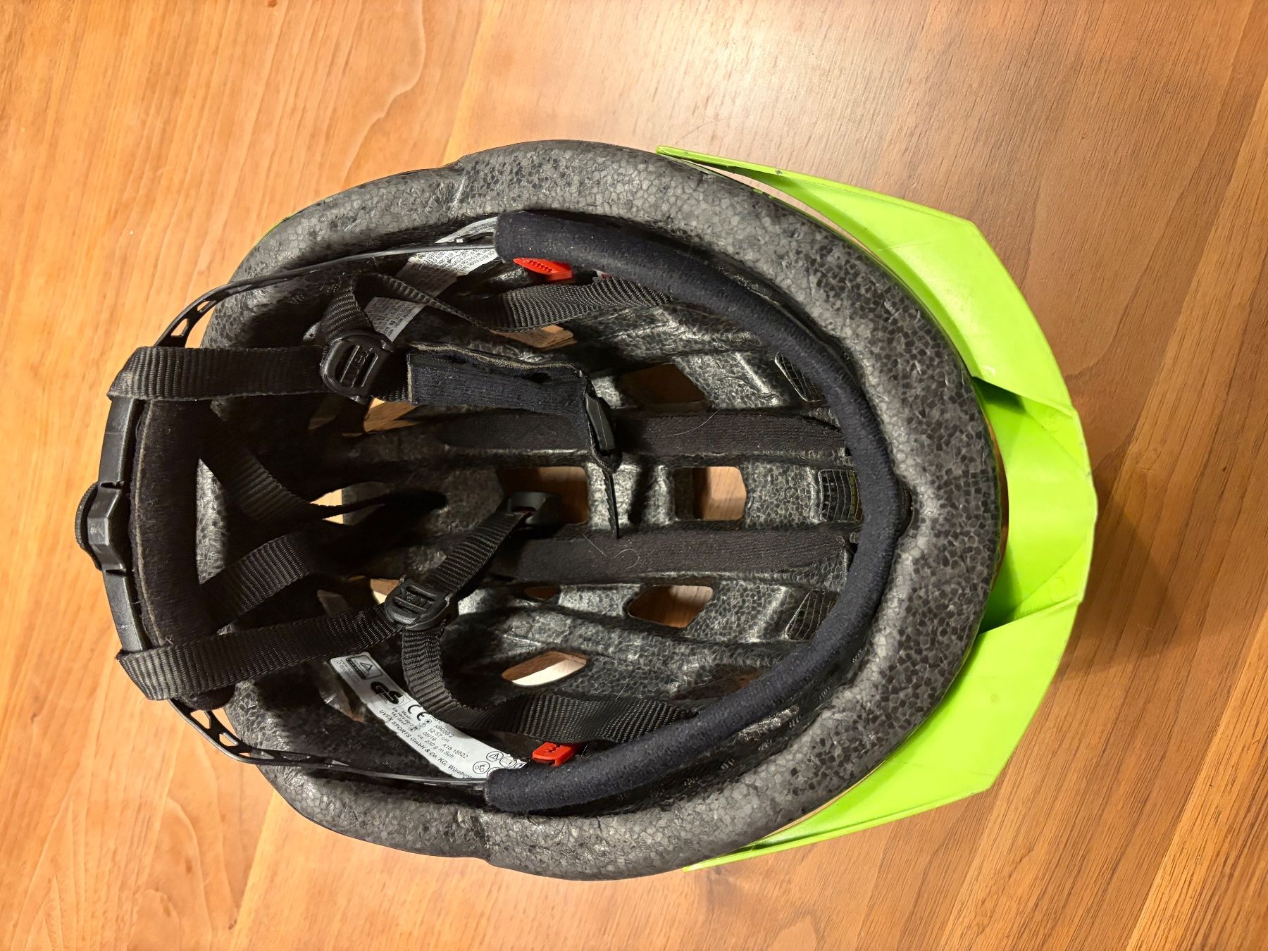 Helme: UVEX VELOHELM 52-57 cm – Gebraucht aus Wattwil von jopara 1