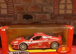 FERRARI F430, von Hot Wheels in 1:18 und OVP (Sammlerstück)