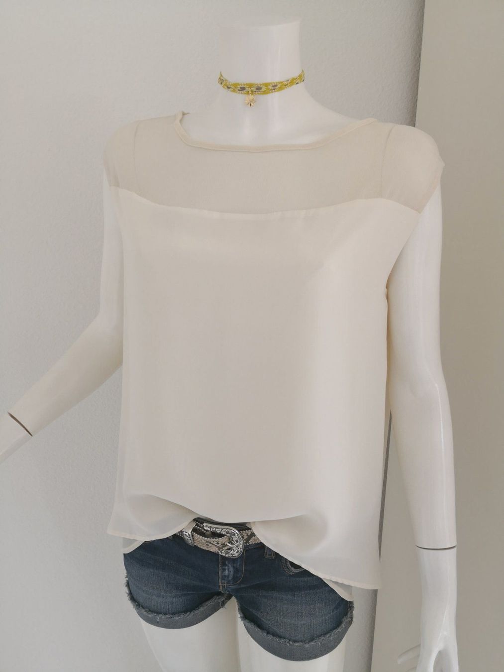 Mango Camicette: 🤩MANGO SUIT SATIN-CREPE BLUSE ECRU NEU & GUCCI P. – Nuovo (secondo la descrizione) da Olten venduto da Naja-Twins-Twins 3