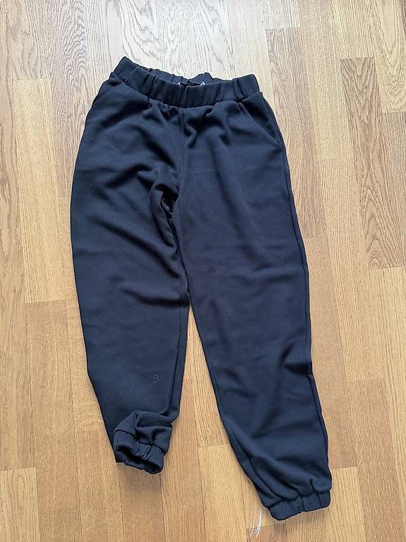 Pantaloni: Jogginghose Mosh – Usato da Arlesheim venduto da ann_tnc9 1
