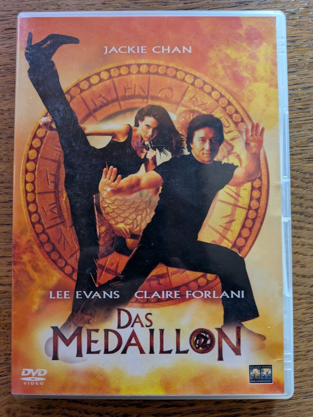 Tutti i DVDs: Jackie Chan - Das Medaillon (DVD) – Usato da Männedorf venduto da Pacer19