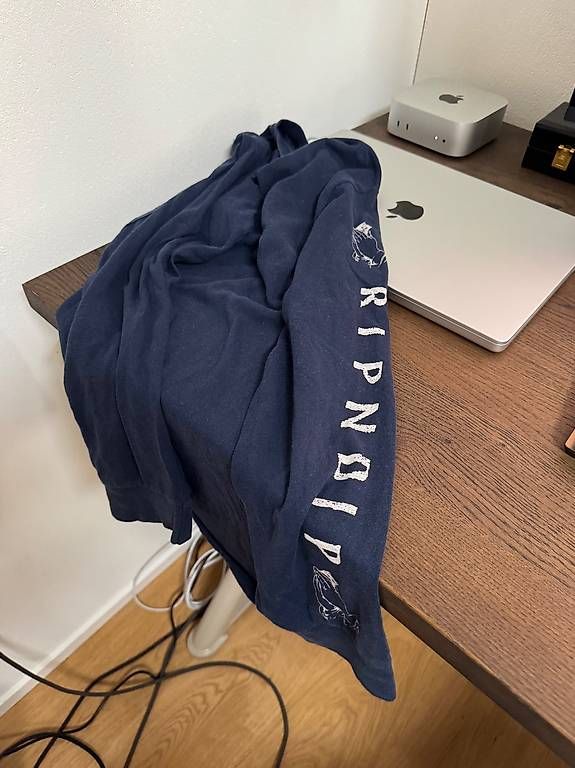 Ripndip T-Shirts: RIPNDIP Long Sleeve Shirt - Size S – Gebraucht aus Schübelbach von Rahnmont 4