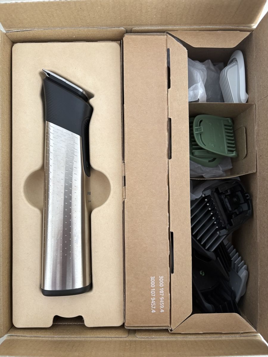 Philips Taglio: Excellent condition Philips All-in-One trimmer 9000 Series – Nuovo (secondo la descrizione) da Adliswil venduto da GermanK 3
