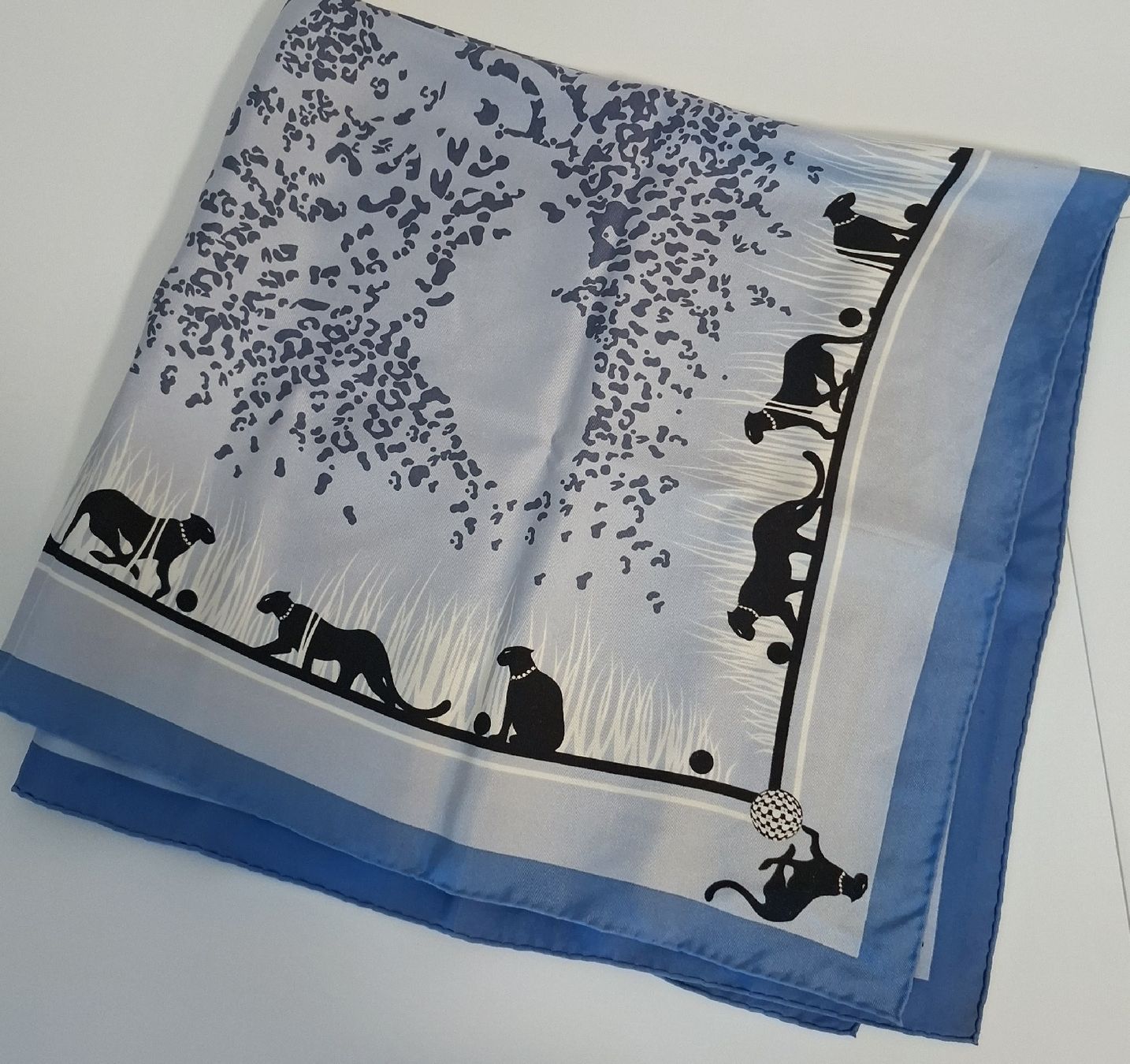 Cartier Foulards & écharpes: Cartier – D'occasion à Gudo par Chris582 1