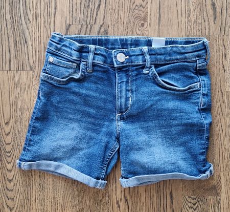 Coole Jeansshorts Gr. 128, Sommer