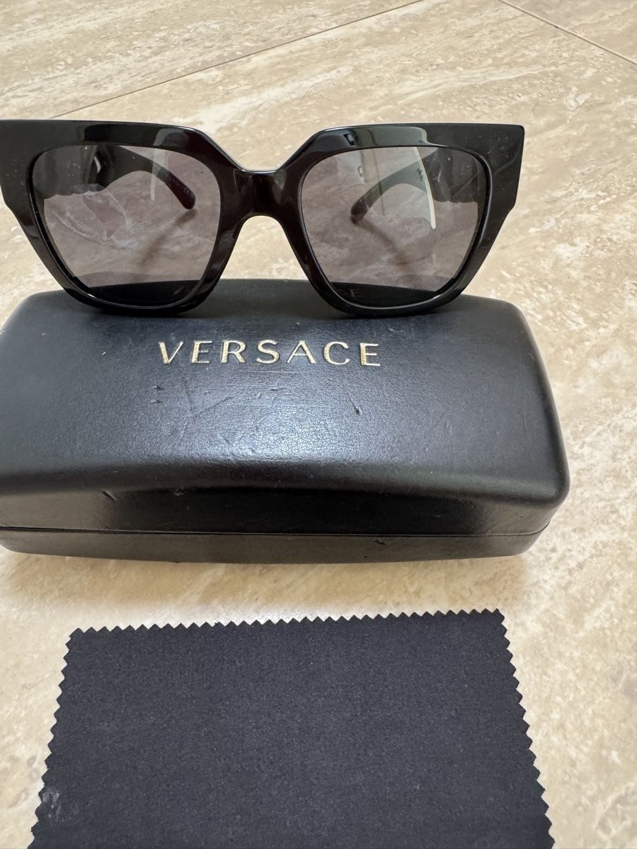 Versace Occhiali & Lenti: Versace Sonnenbrille Orginal – Usato da Regensdorf venduto da weiningerl 4