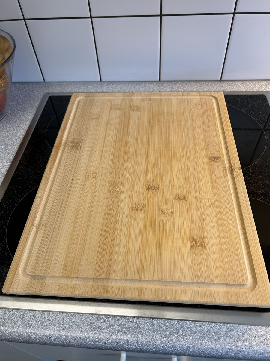 Ikea Piatti di portata: Holzbrett Ikea – Usato da Bern venduto da xen_s2sl