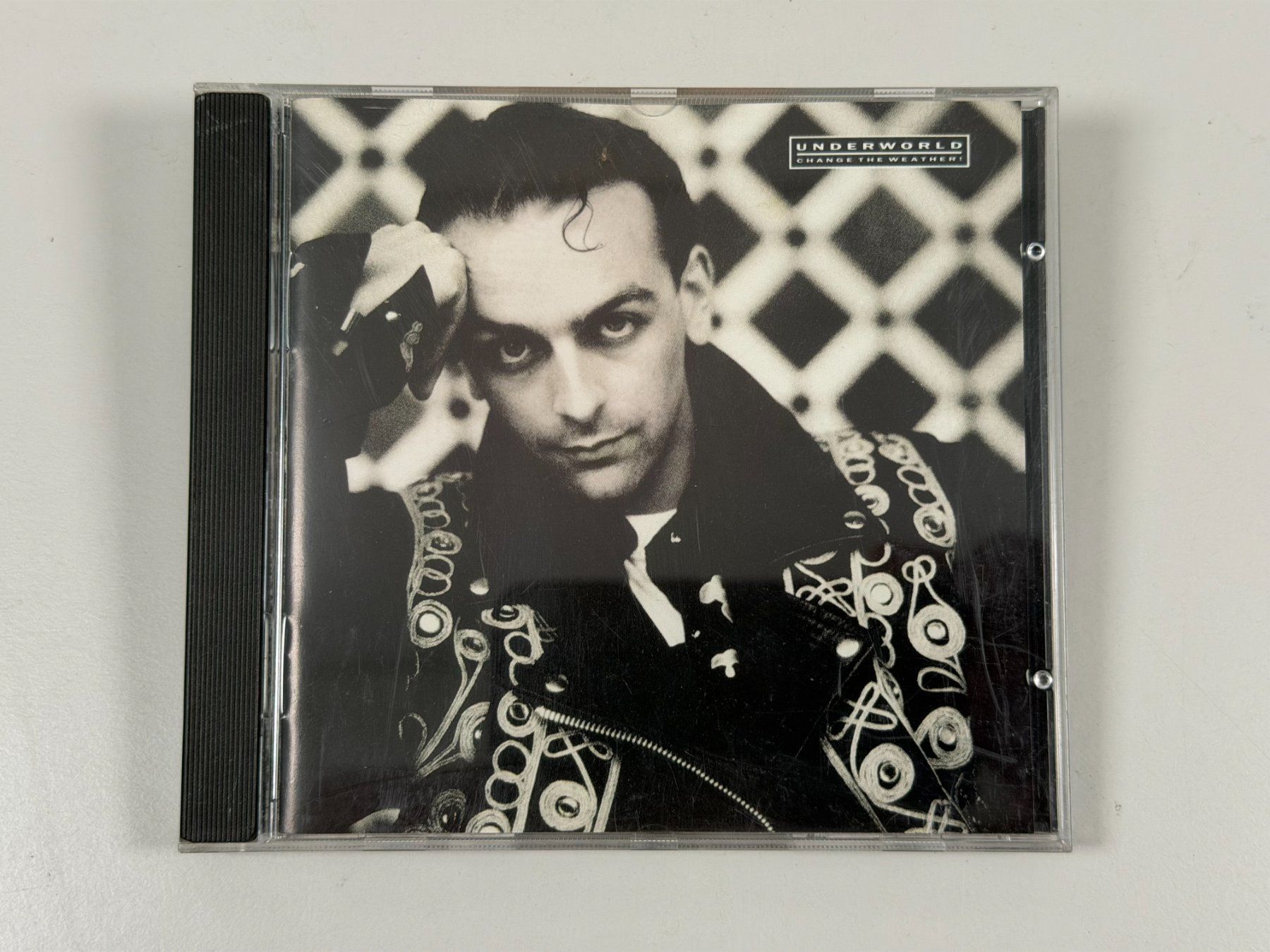 CDs: Underworld Change the Weather CD – Gebraucht aus Winterthur von whg_y7rz