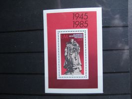 DDR 1985 Ehrenmal Soldaten Block 82 **