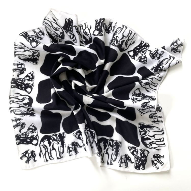 Baumwolltuch Bandana schwarz-weiss mit Elefanten VINTAGE