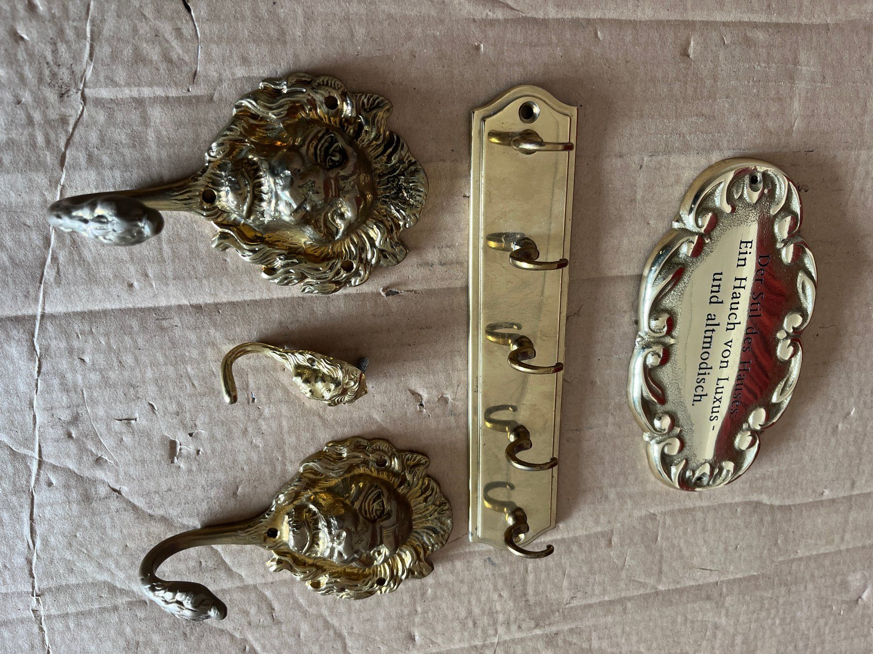 Eisenwaren: Haken Kleiderhaken Schild – Gebraucht aus Unterkulm von esco 6