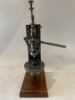 Perceuse d'établi ancienne pour horloger - bijoutier