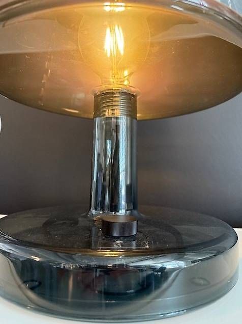 Lampen: Tischlampe Trans Parent, mit Silber Schirm, Ausstellungsmode – Gebraucht aus Lenzburg von Buerokonz 1