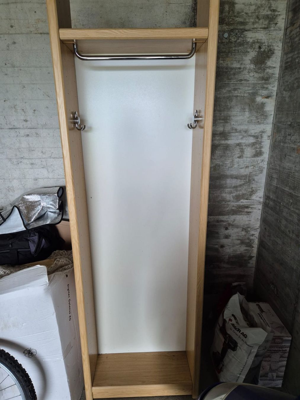 Guardaroba: Garderobe – Usato da Goldiwil (Thun) venduto da thunersee06 2