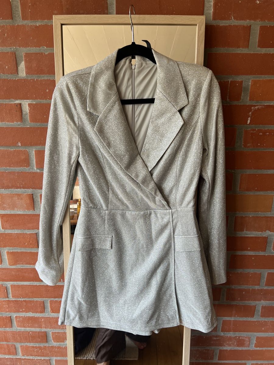 Tute: Eleganter Jumpsuit silber  – Usato da Biel/Bienne venduto da mona222