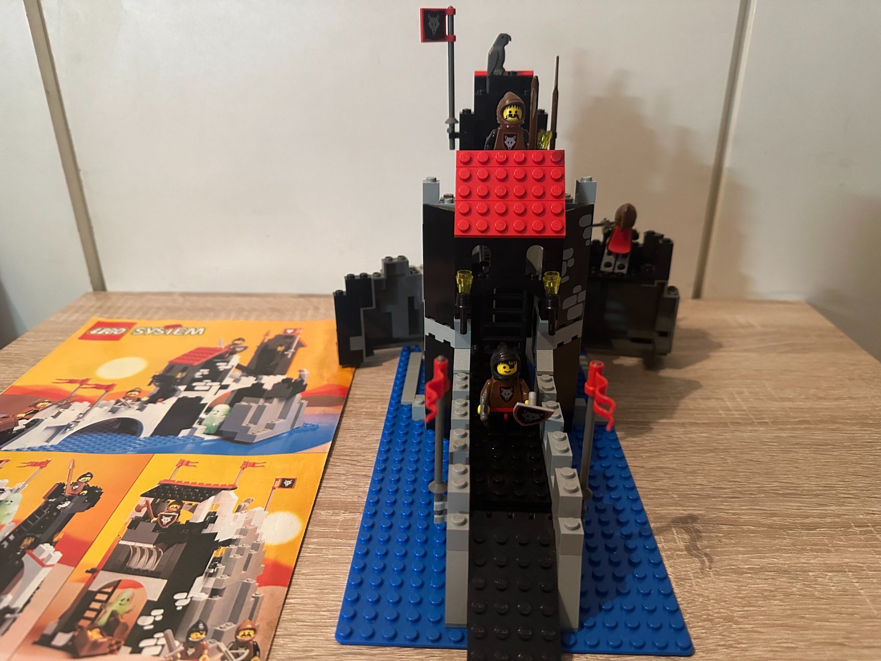 Lego Kit di costruzioni: LEGO Ritter 6075 Wolfpack Tower – Usato da Basel venduto da Don-Angel 4