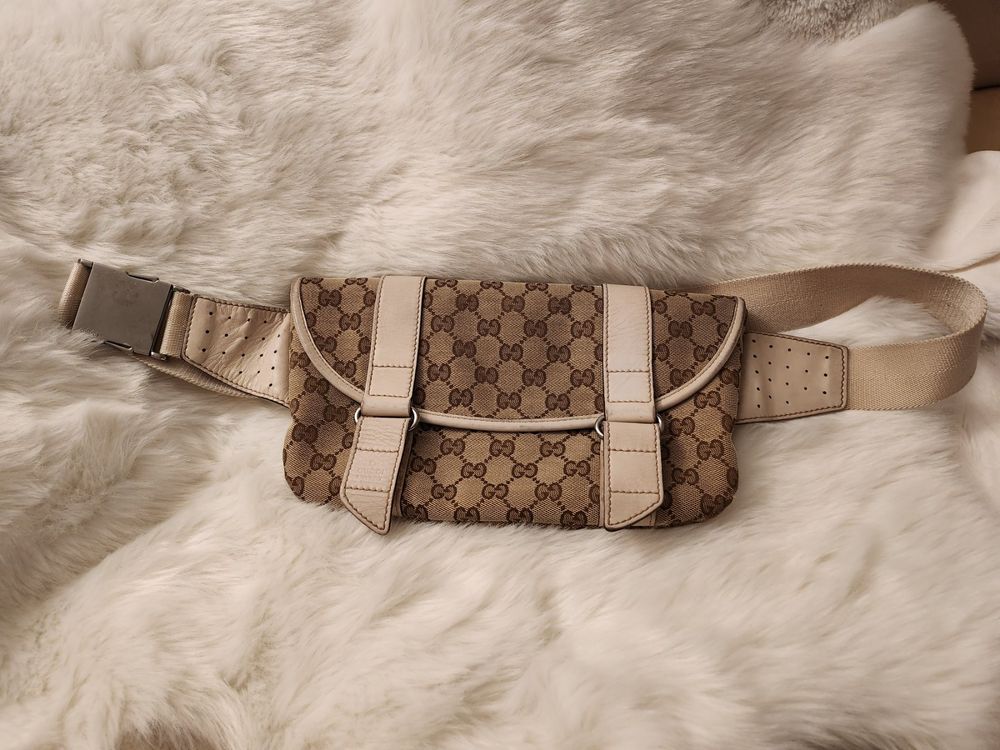 Prix discount banane gucci