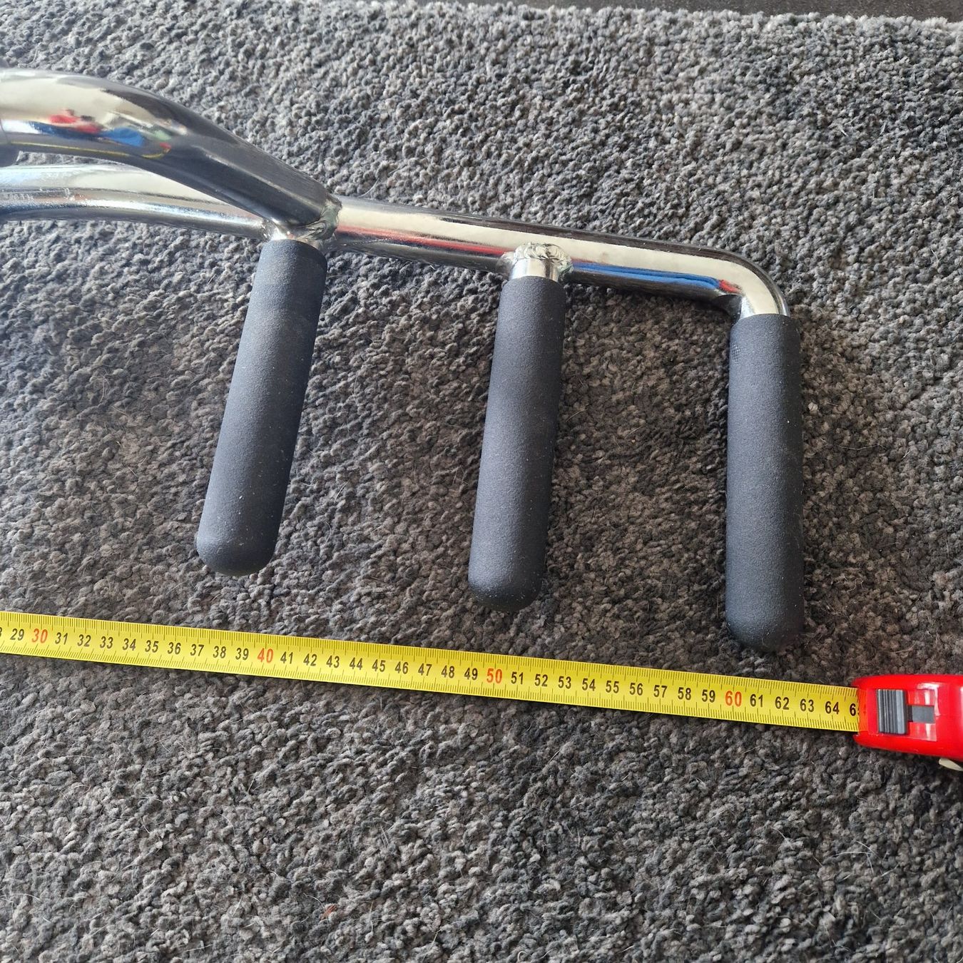 Hometrainer: Multi-Griff-Latzugstange / Kabelzug-Attachement – Usato da Gränichen venduto da sunchi07 1