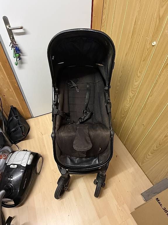 Carrozzine: Kinderwagen/buggy verstellbar – Usato da Oberbuchsiten venduto da mrsciki09