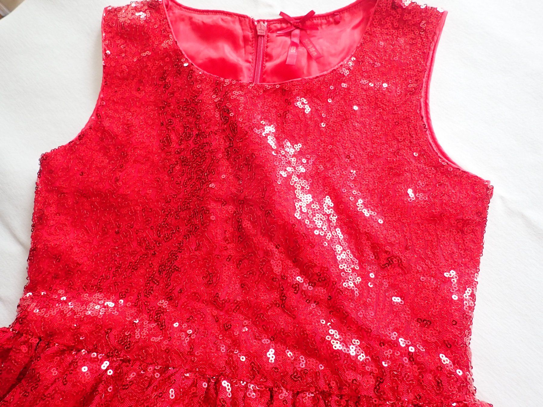 Vestiti & Gonne: Robe de fêtes 9-10 ans – Nuovo (secondo la descrizione) da Petit-Lancy venduto da camping_car 2