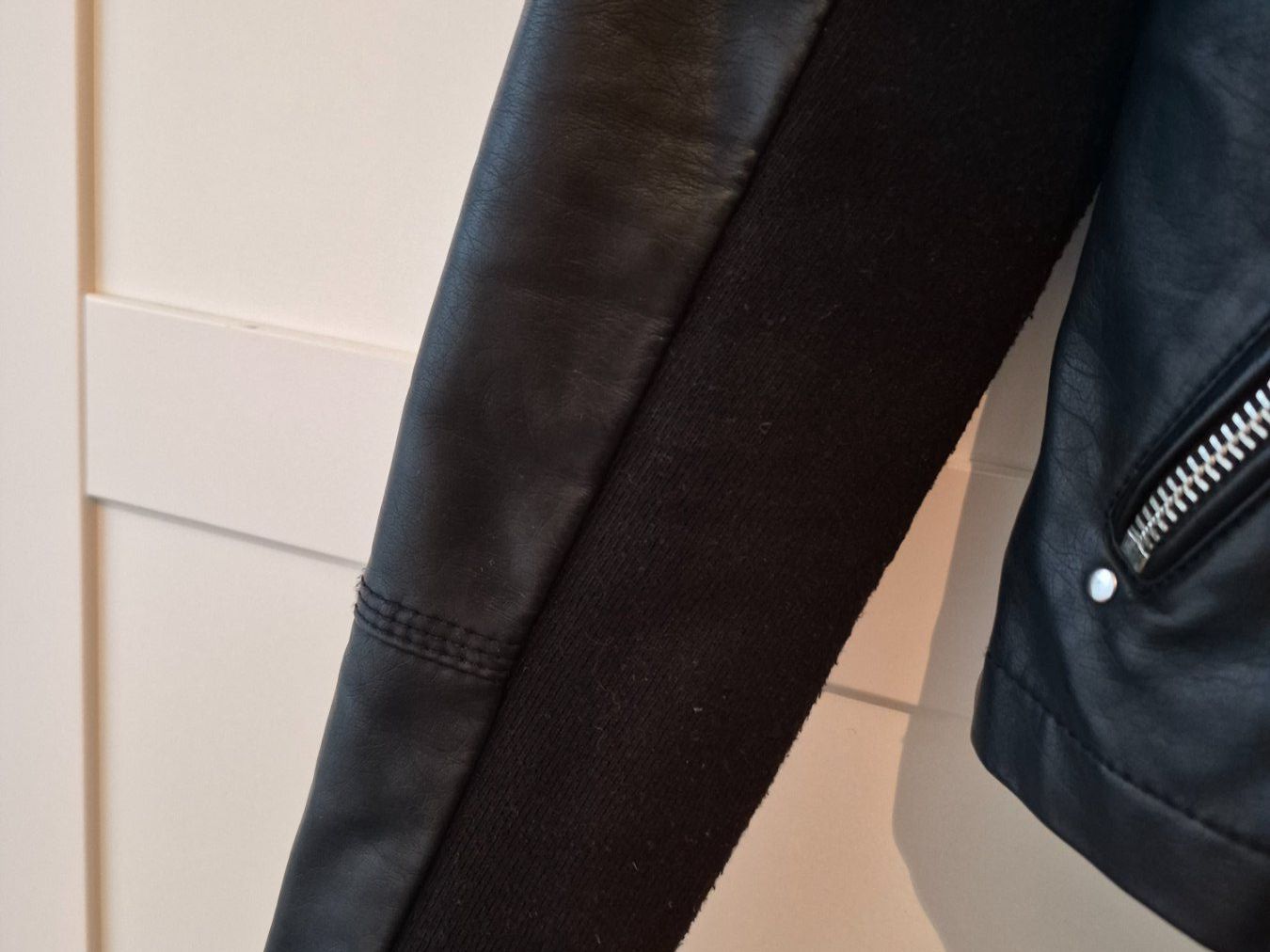 Vero Moda Jacken: Kunstlederjacke Vero Moda schwarz Gr. S – Gebraucht aus Wil SG von sus_959d 2