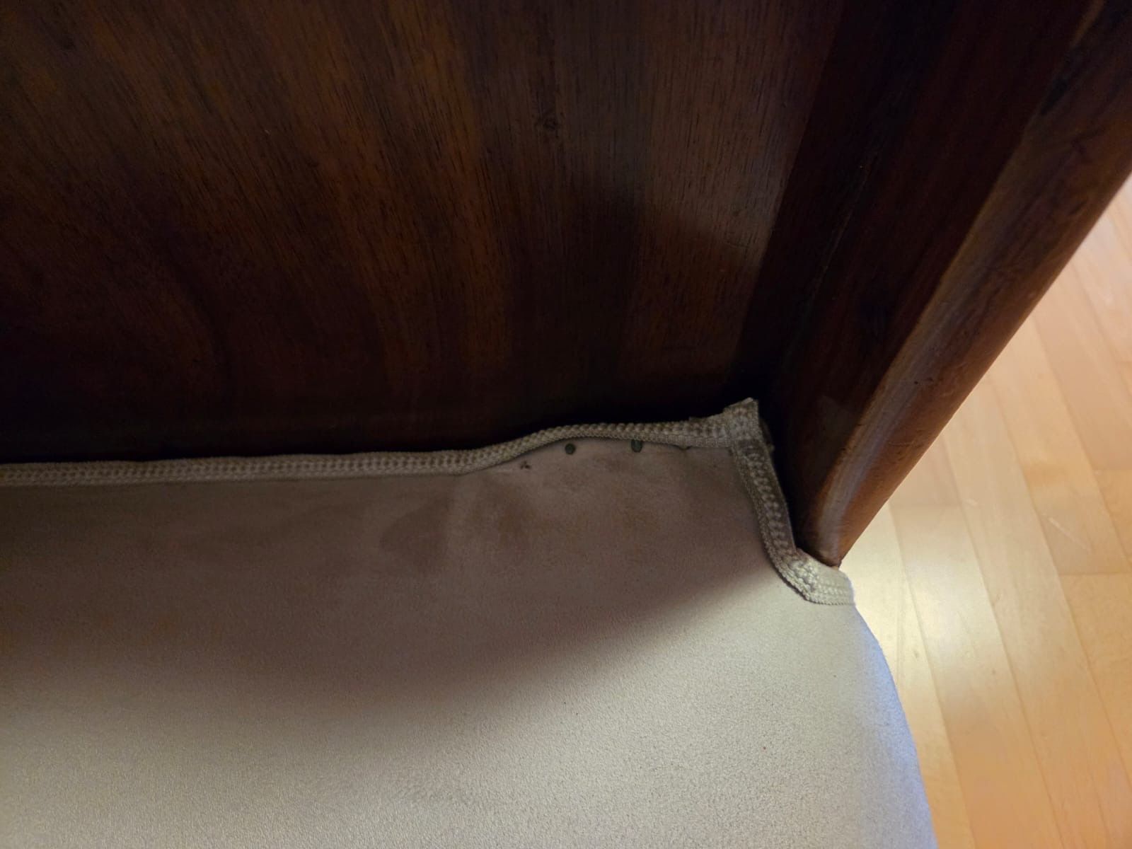 Divani: Elegantes Sofa / Kanapee mit Holzrahmen – Usato da Rosshäusern venduto da Achillea-77 6