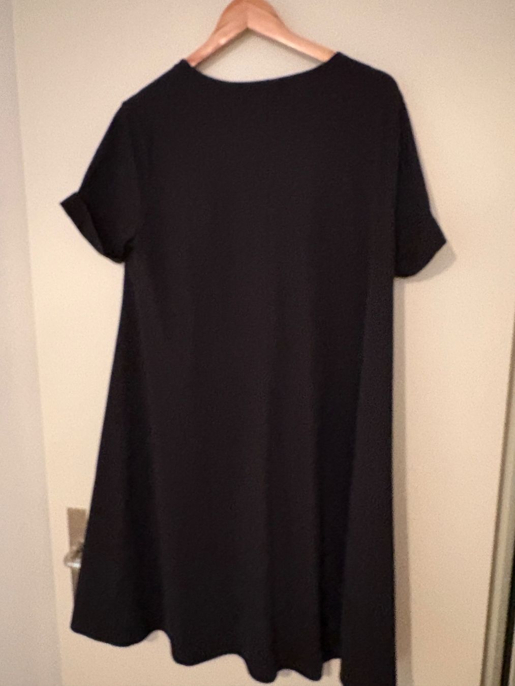 Zeitlos by Luana Vestiti: Kleid von Zeitlos by Luana – Usato da Bäch SZ venduto da Dackel007 1