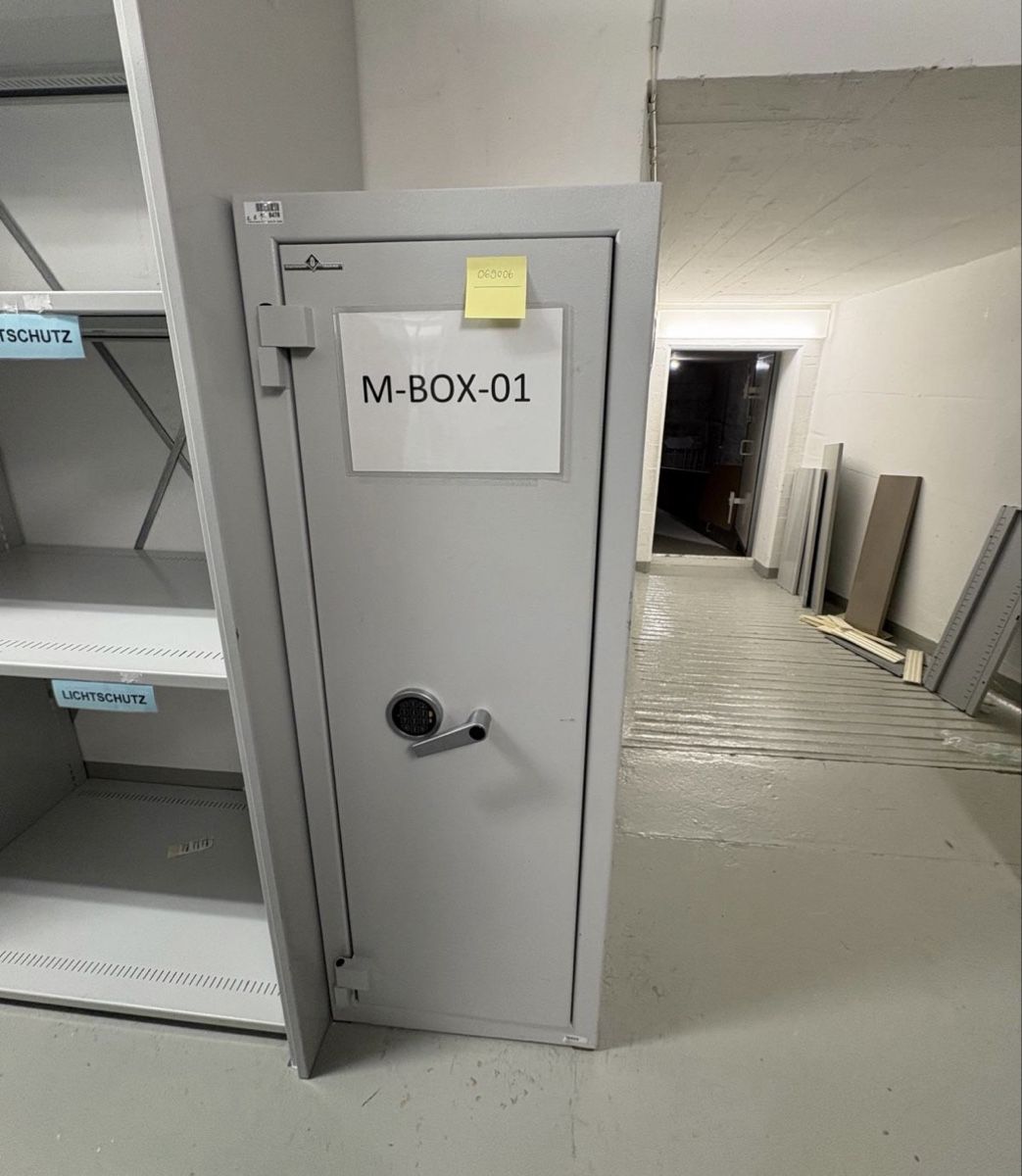 Tresor: Tresor super Zustand – Gebraucht aus Rehetobel von ZM81 3