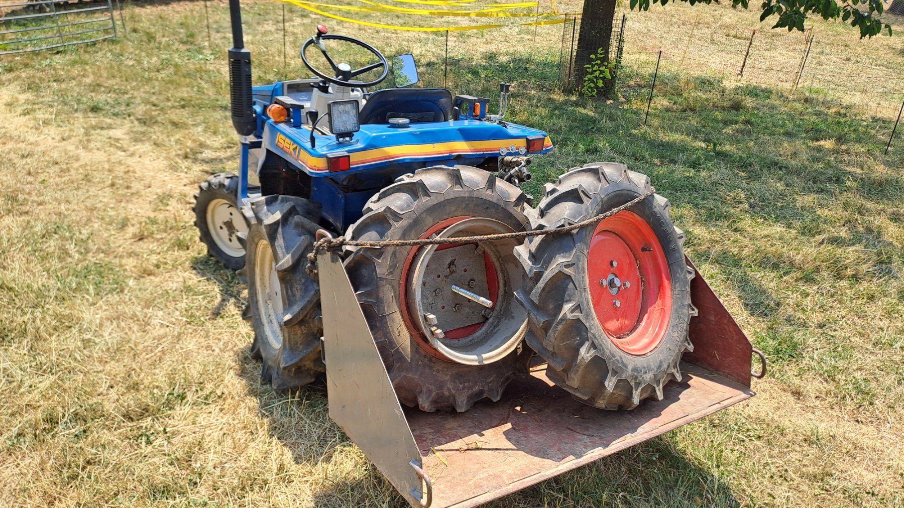 Iseki Trattori: Iseki TU140F Kleintraktor – Difettoso da Oberrohrdorf venduto da Steffzg 9
