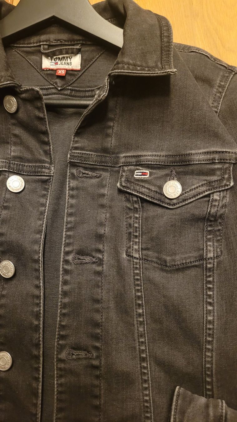 Tommy Hilfiger Jacken: Jeansjacke von Tommy Jeans XS – Neu (gemäss Beschreibung) aus Bremgarten AG von PrincessOfTheNight 2