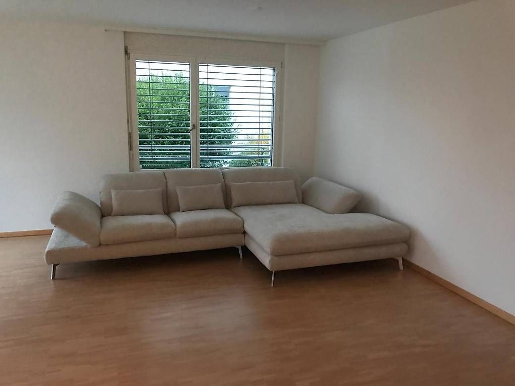 Interio Sofas: Ecksofa beige von Interio – D'occasion à Männedorf par nathi_o 2