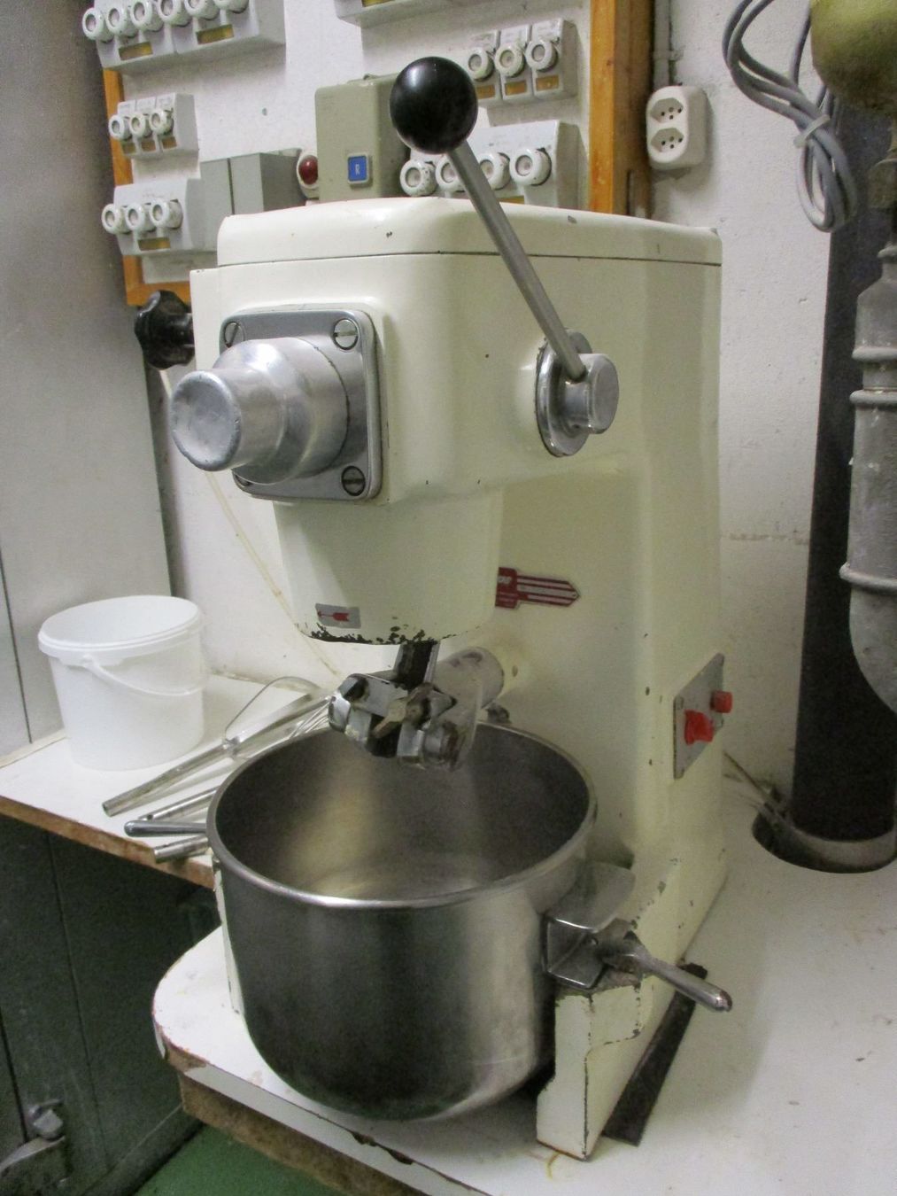 Elettrodomestici da cucina: LIPS C-Piccolo Universal-Küchenmaschine – Usato da Windisch venduto da Autogrammo 1