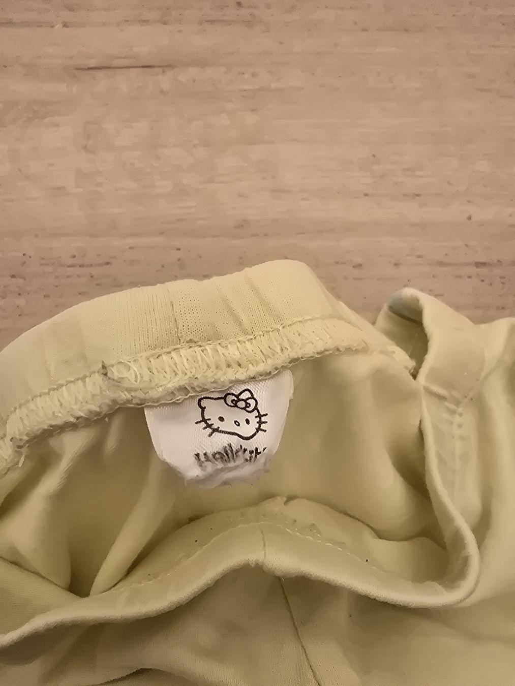 Pantaloni: Hello Kitty Shorts, light yellow, summer style, – Usato da Menziken venduto da farfalla2211 2
