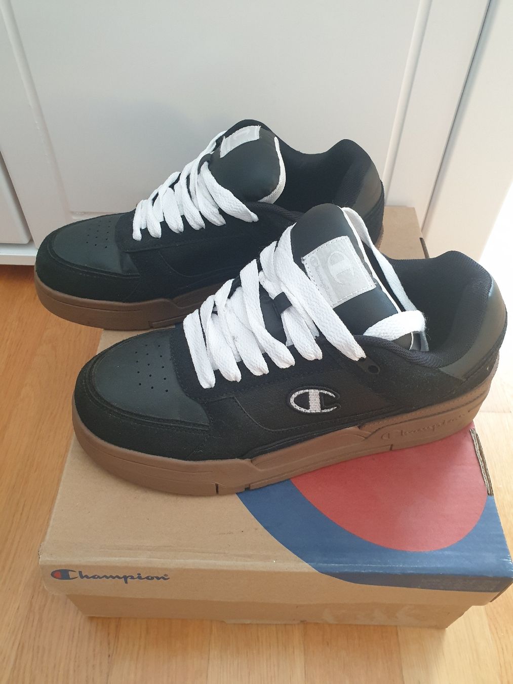 Champion Scarpe da uomo: Chaussures Champion – Usato da Fribourg venduto da mal_8zjh 1