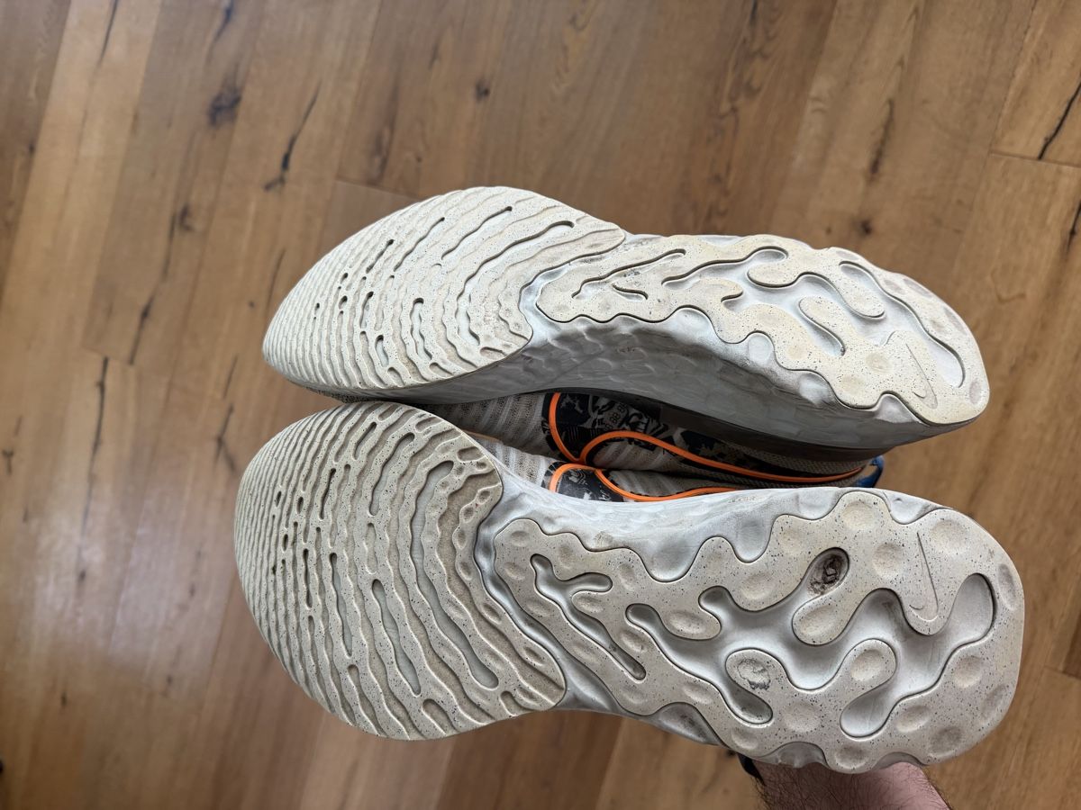 Scarpe da uomo: Nike Epic React – Nuovo (secondo la descrizione) da Kilchberg ZH venduto da lou_2g9q 2